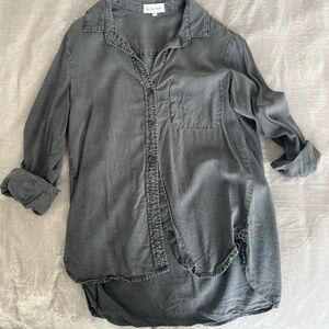 Bella Dahl Medium Faded Back Button Down